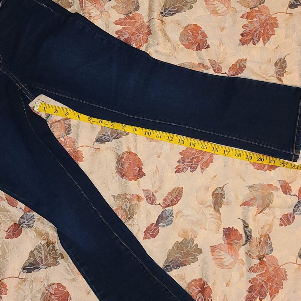 Universal Thread High Rise Kick Boot Crop Jeans - Picture 6 of 7